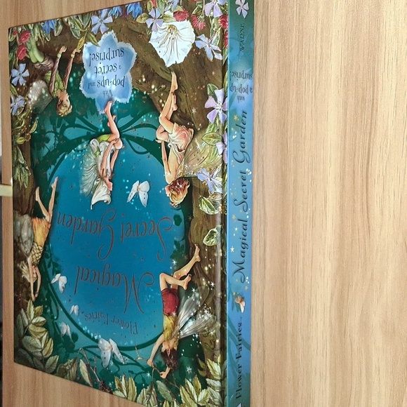 Flower Fairies Pop-Up Book - Picture 5 of 7